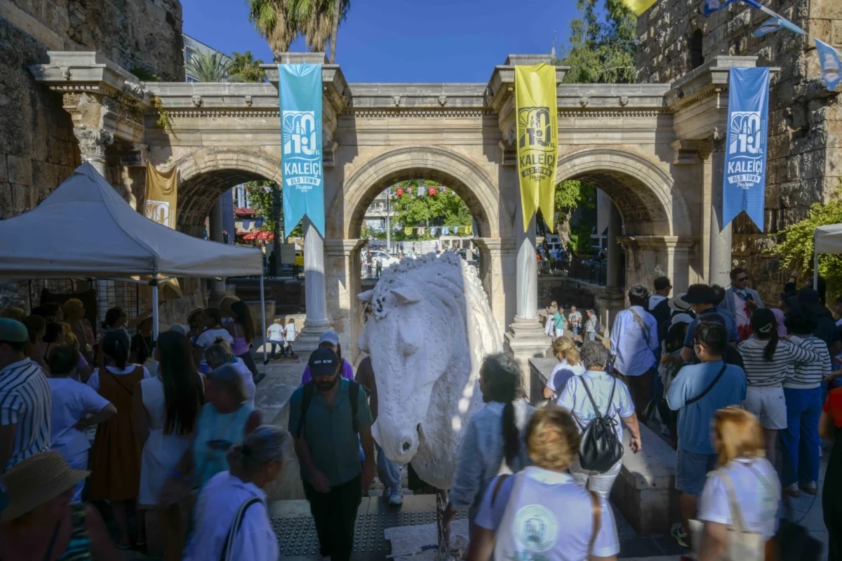 Antalya’da 10. Kaleiçi Old Town Festivali Tamamlandı