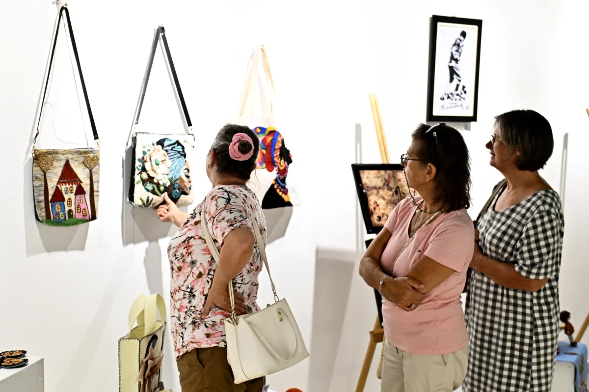 Antalya’da Yaşlı Kadınların El Emeği ‘Gümüş Eller Sergisi’nde Buluşuyor