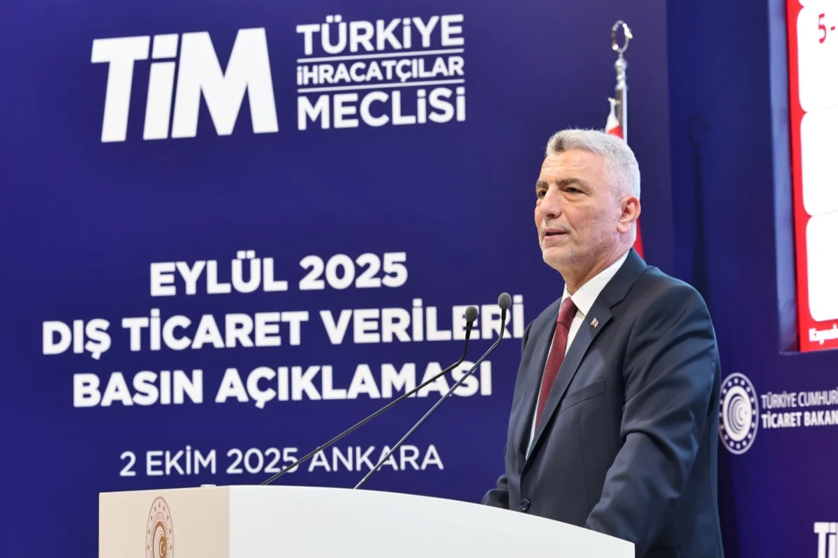 Bakan Bolat: Türkiye, 2025’te 390 Milyar Dolarlık İhracatla Rekor Kırdı