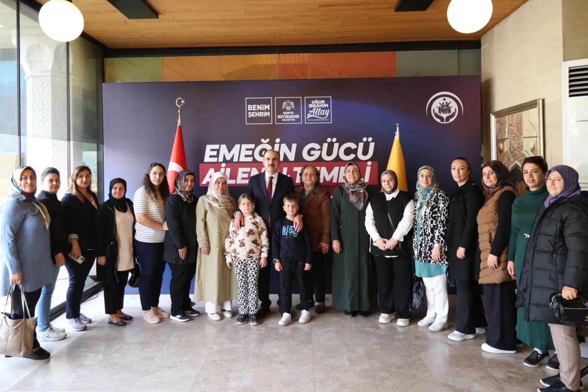 Başkan Altay, Konya’da Kadınlarla Buluşmalarını Sürdürüyor