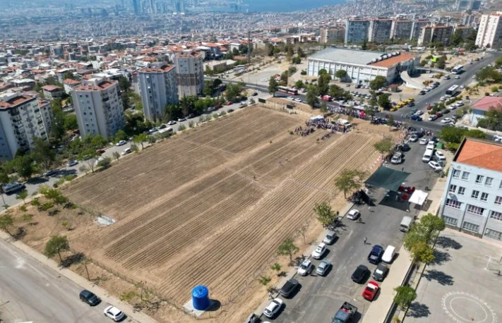 Bornova’da Kadınların Emeğiyle Büyüyen Üretim