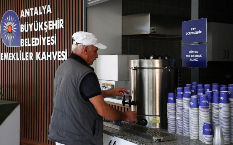 Büyükşehir’in Emekli Kahveleri Katılımı Artıyor