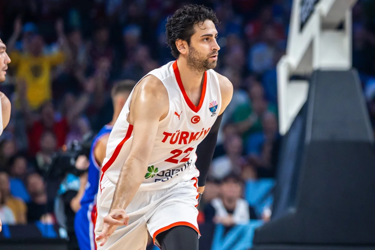 Furkan Korkmaz 2025-2026 Sezonunda TOFAŞ Forması Giyecek