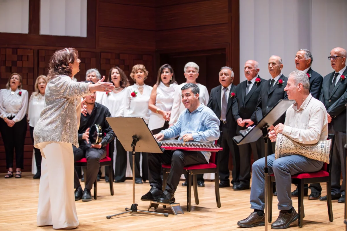 İzmir, Avrupa ve Türkiye’de Yaş Dostu Kent Modeli Olmayı Hedefliyor