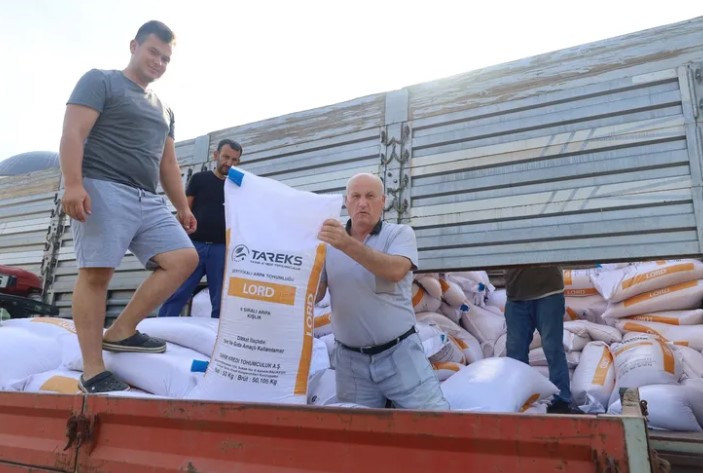 Kocaeli’de Çiftçilere Büyük Tohum Desteği