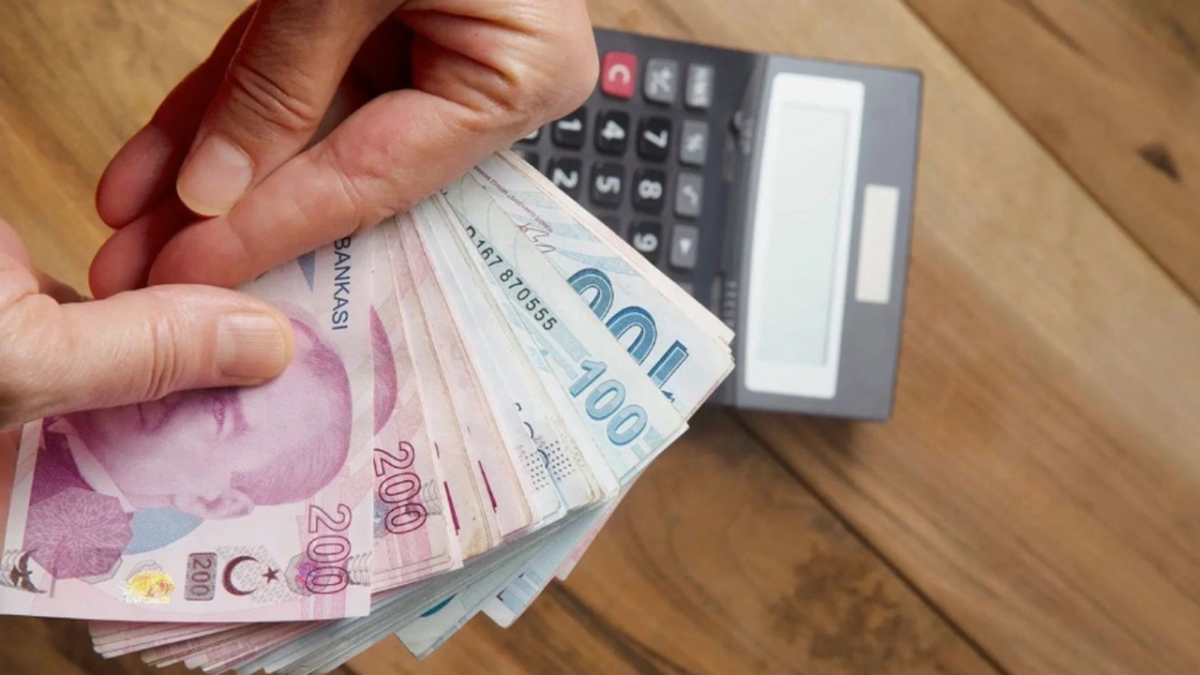 2026 asgari ücret ne olacak? Emekli ve memur maaşlarına ne kadar zam geliyor?