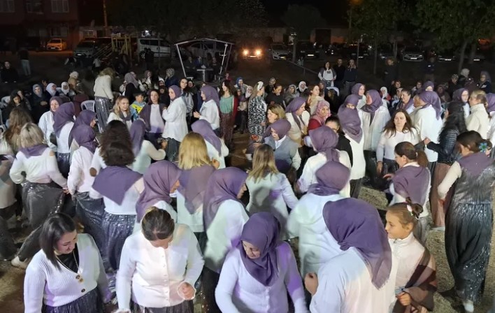 Pazaryeri’nde 'Şalvar Gecesi' Renkli Anlara Sahne Oldu